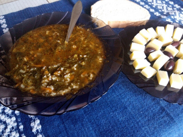Пролетна супа със спанак и киселец