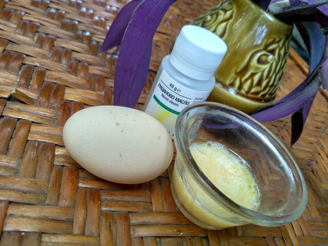 Маска за коса с рициново масло и яйце